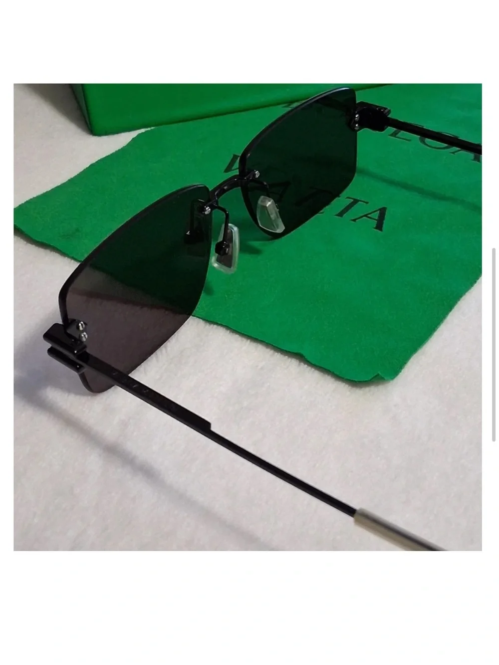 Bottega Veneta designer rimless